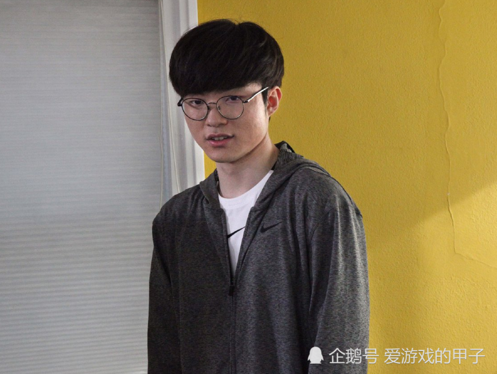 包含Rookie新星领先优势明显表现突出,篮网前途光明!热度持续攀升的词条 包含Rookie新星领先优势明显表现突出,篮网前途光明!热度持续攀升的词条