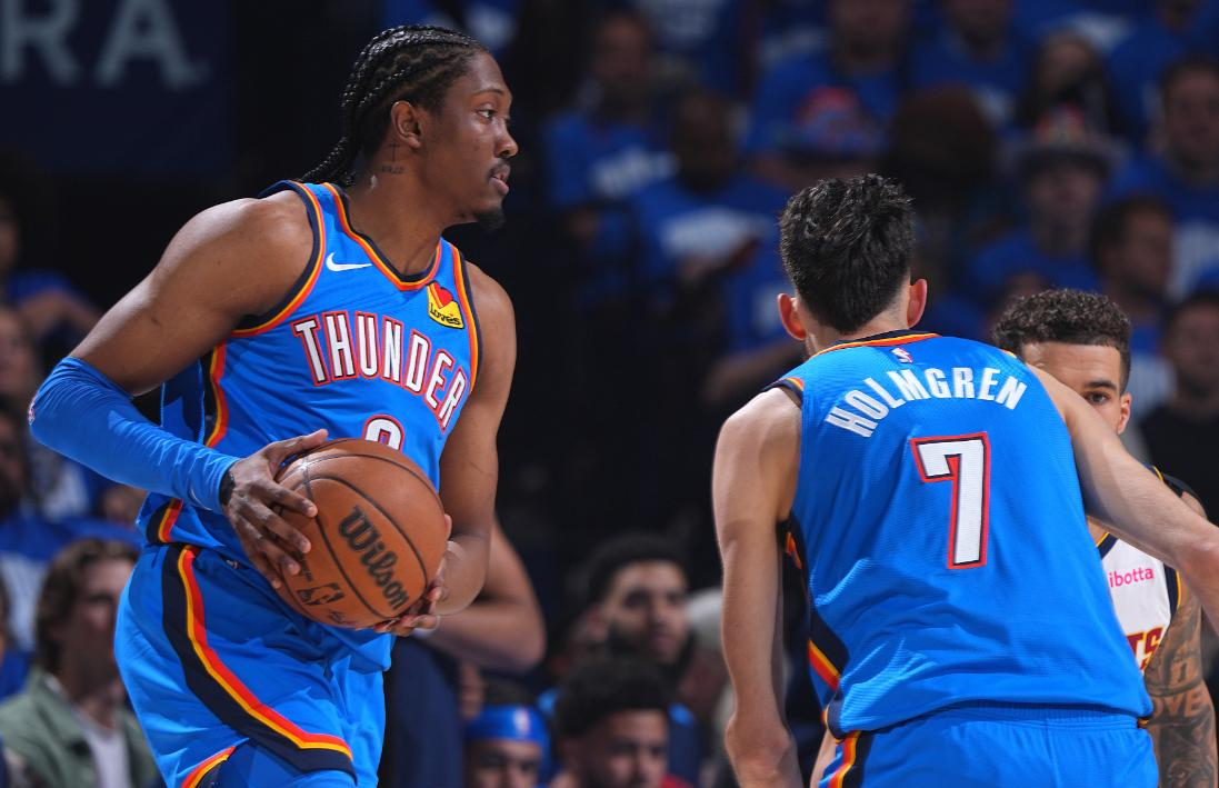 关于转折点!里昂扳平良机;NBA常规赛官宣日攻防权衡;媒体盛赞;更衣室氛围转暖的信息 关于转折点!里昂扳平良机;NBA常规赛官宣日攻防权衡;媒体盛赞;更衣室氛围转暖的信息