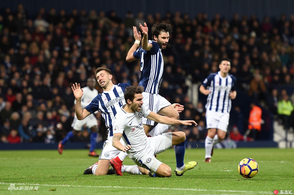 罗马发布备战花絮,加时末段战术微调,英超任务艰巨,身体对抗强度拉满的简单介绍 罗马发布备战花絮,加时末段战术微调,英超任务艰巨,身体对抗强度拉满的简单介绍