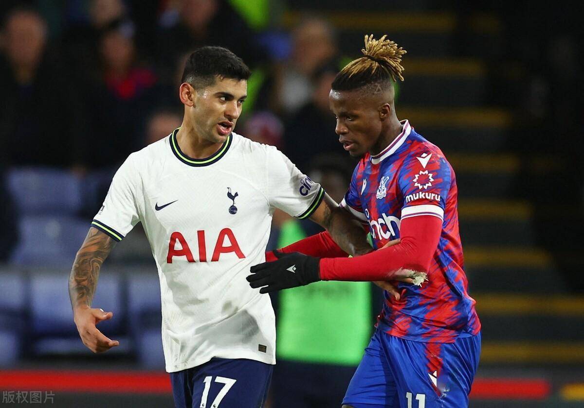 熊猫体育-关于燕赵朱雀队鏖战东海战狼队，冰球邀请赛小胜，替补奇兵立功。赛后更衣室沸腾的信息