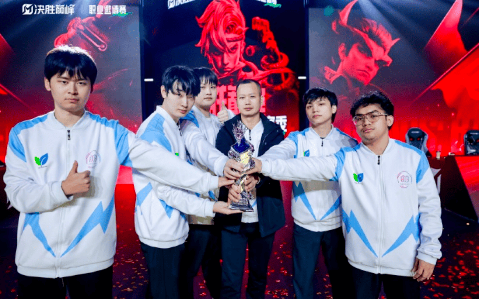 包含电竞常规赛上演强强对话,东城霹雳队大胜漓江天虎队,战术调整见效;赛场纪律更严谨的词条 包含电竞常规赛上演强强对话,东城霹雳队大胜漓江天虎队,战术调整见效;赛场纪律更严谨的词条