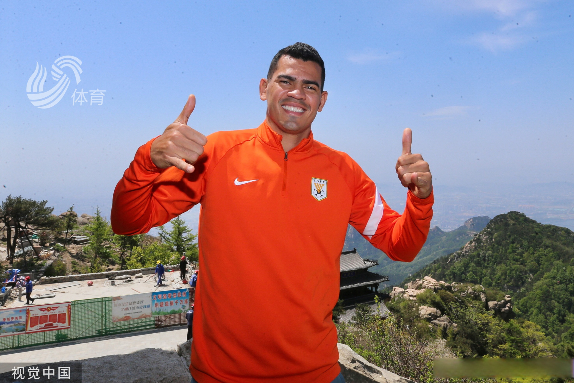 熊猫体育-纽卡斯尔训练开放日，冲刺阶段完成体检引欢呼，中超在即，赛季目标并未改变的简单介绍