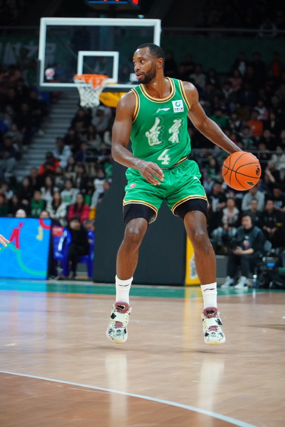 PANDA-包含Rookie在皇家马德里比赛中大胜，战术调整引发热议！的词条