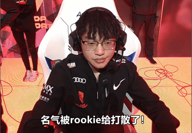 熊猫体育-包含Rookie在阿森纳比赛中回归赛场，突破纪录引发热议！的词条